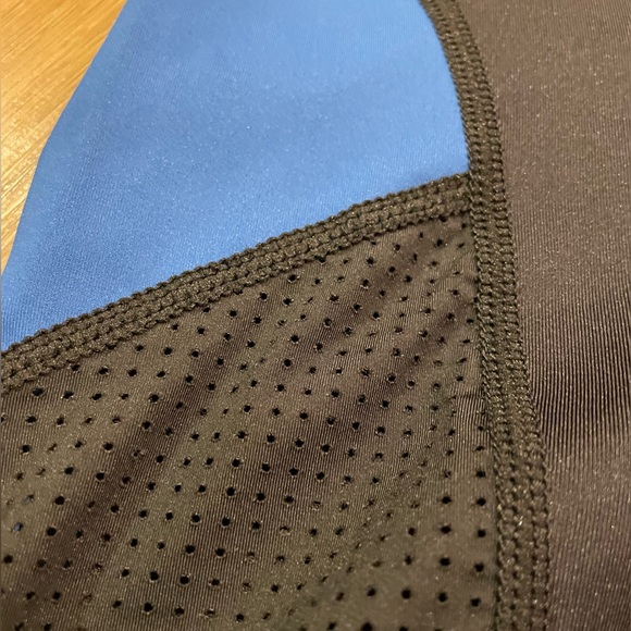 Urban Outfitters colorblock mesh panel bike short - Picture 5 of 5